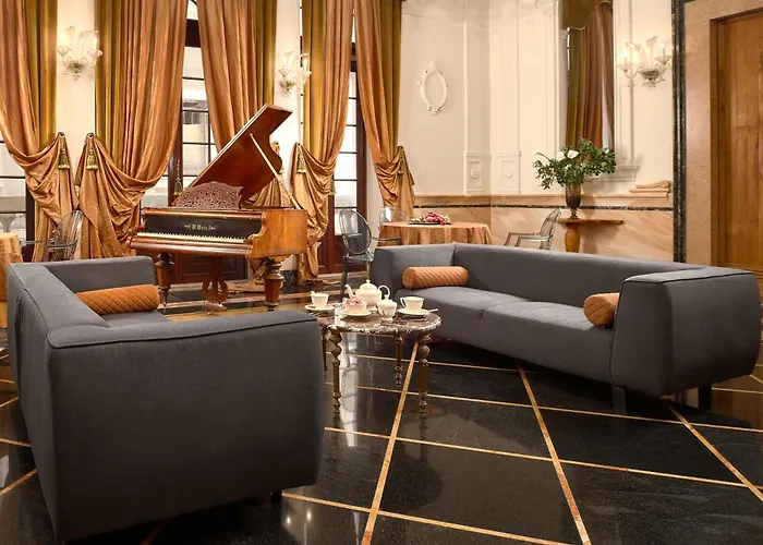 Palazo Dei Conti In Centre Old Town Σπλιτ