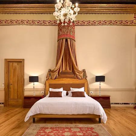 Aparthotel Palazo Dei Conti In Centre Old Town Split